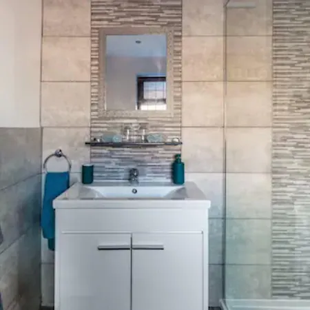 Konukevi Camaraderie 3*