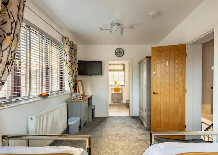 Guest house Camaraderie York