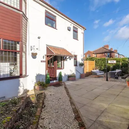 ゲストハウス Camaraderie 3*