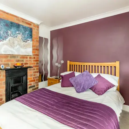 Camaraderie ゲストハウス 3*